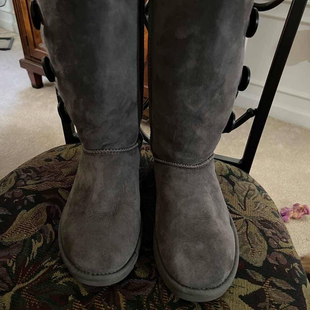 UGG Women's Bailey Button Triplet - Picture 2 of 14